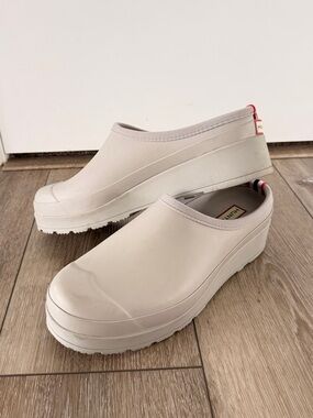 Hunter Taupe Platform Clogs with Red Heel Tab